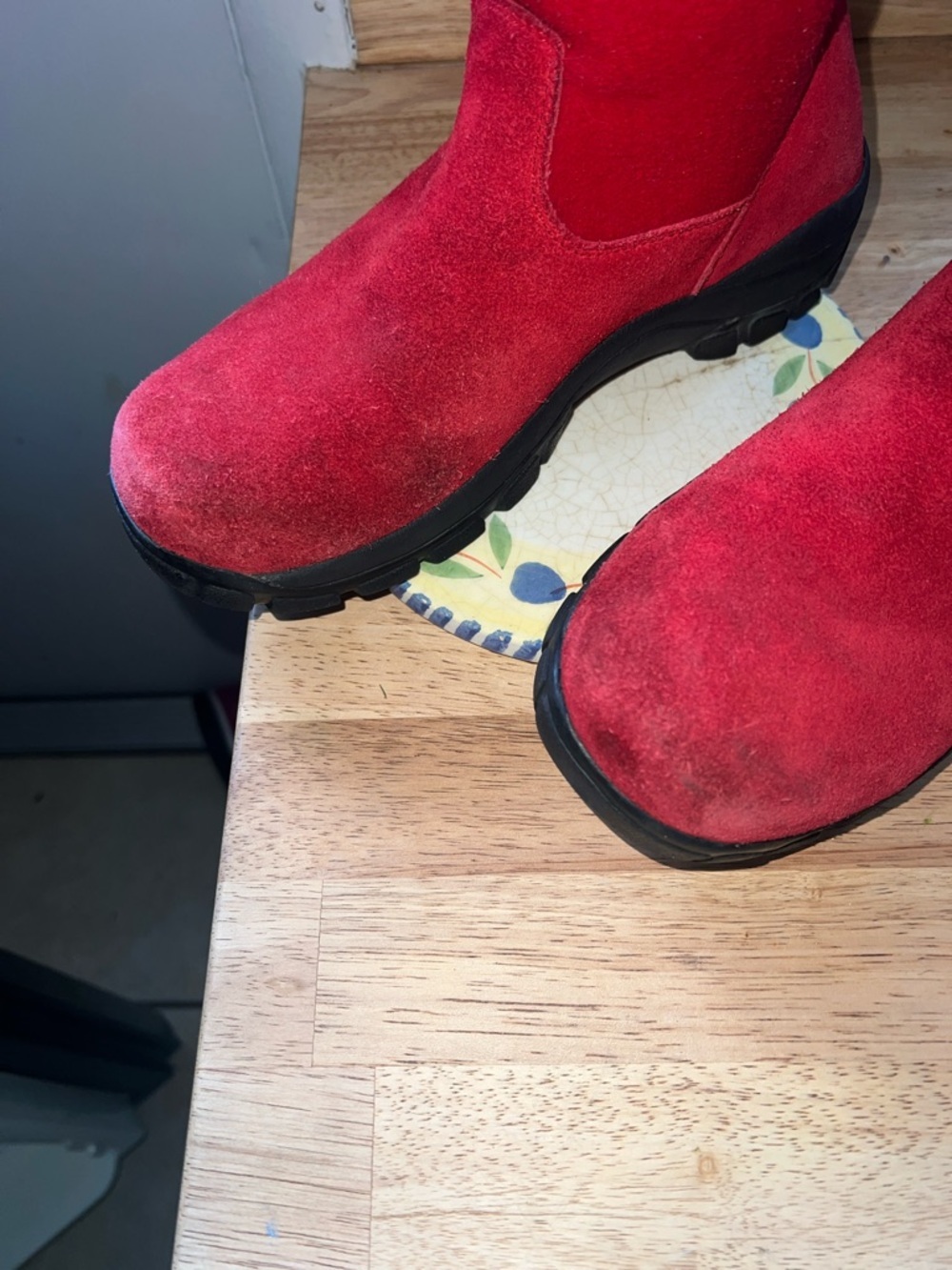 Red Suede Mid-Calf Winter Boots - Picture 5 of 8